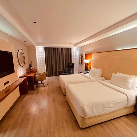 The Elite Narasapura, A Member Of Radisson Individuals Hotell Exteriör bild