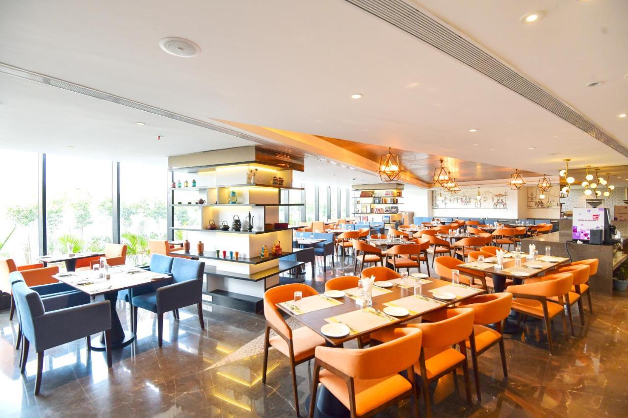 The Elite Narasapura, A Member Of Radisson Individuals Hotell Exteriör bild