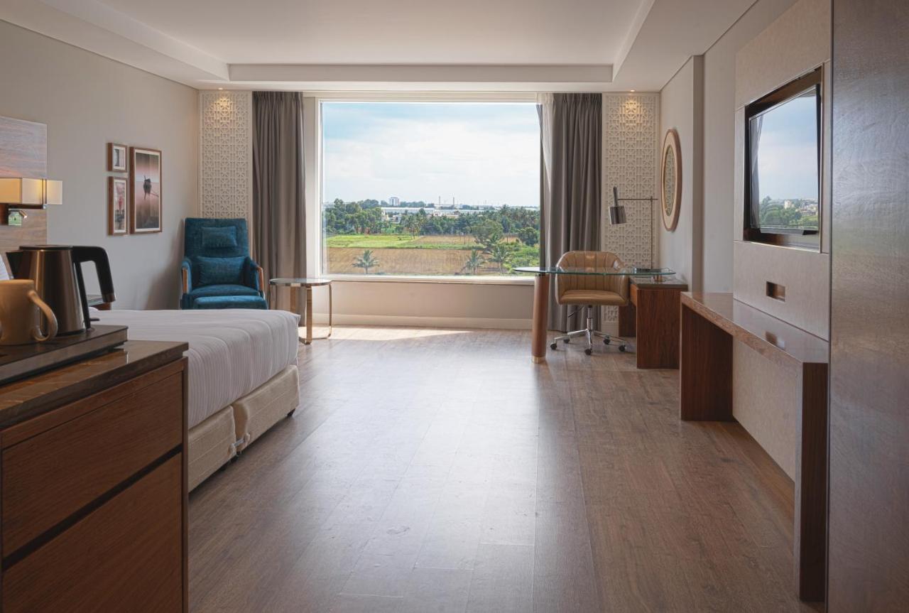 The Elite Narasapura, A Member Of Radisson Individuals Hotell Exteriör bild