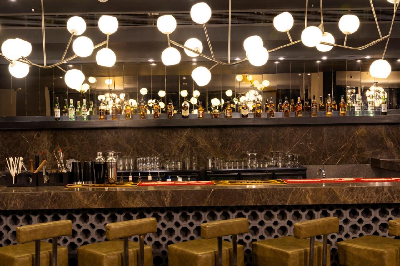 The Elite Narasapura, A Member Of Radisson Individuals Hotell Exteriör bild