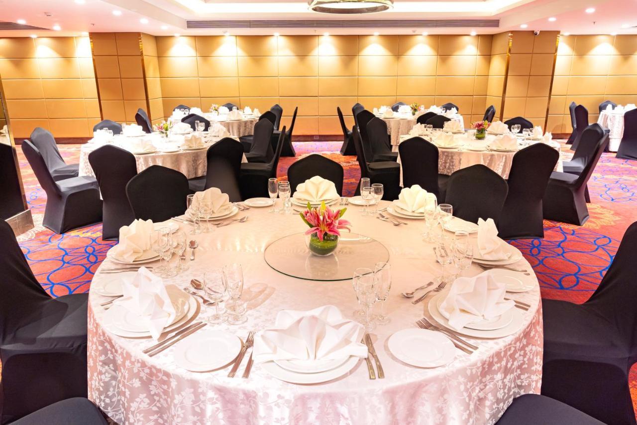 The Elite Narasapura, A Member Of Radisson Individuals Hotell Exteriör bild