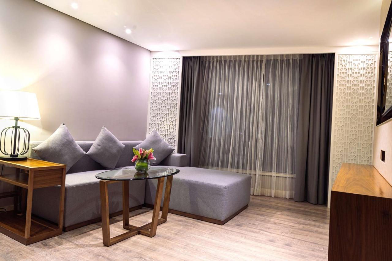 The Elite Narasapura, A Member Of Radisson Individuals Hotell Exteriör bild