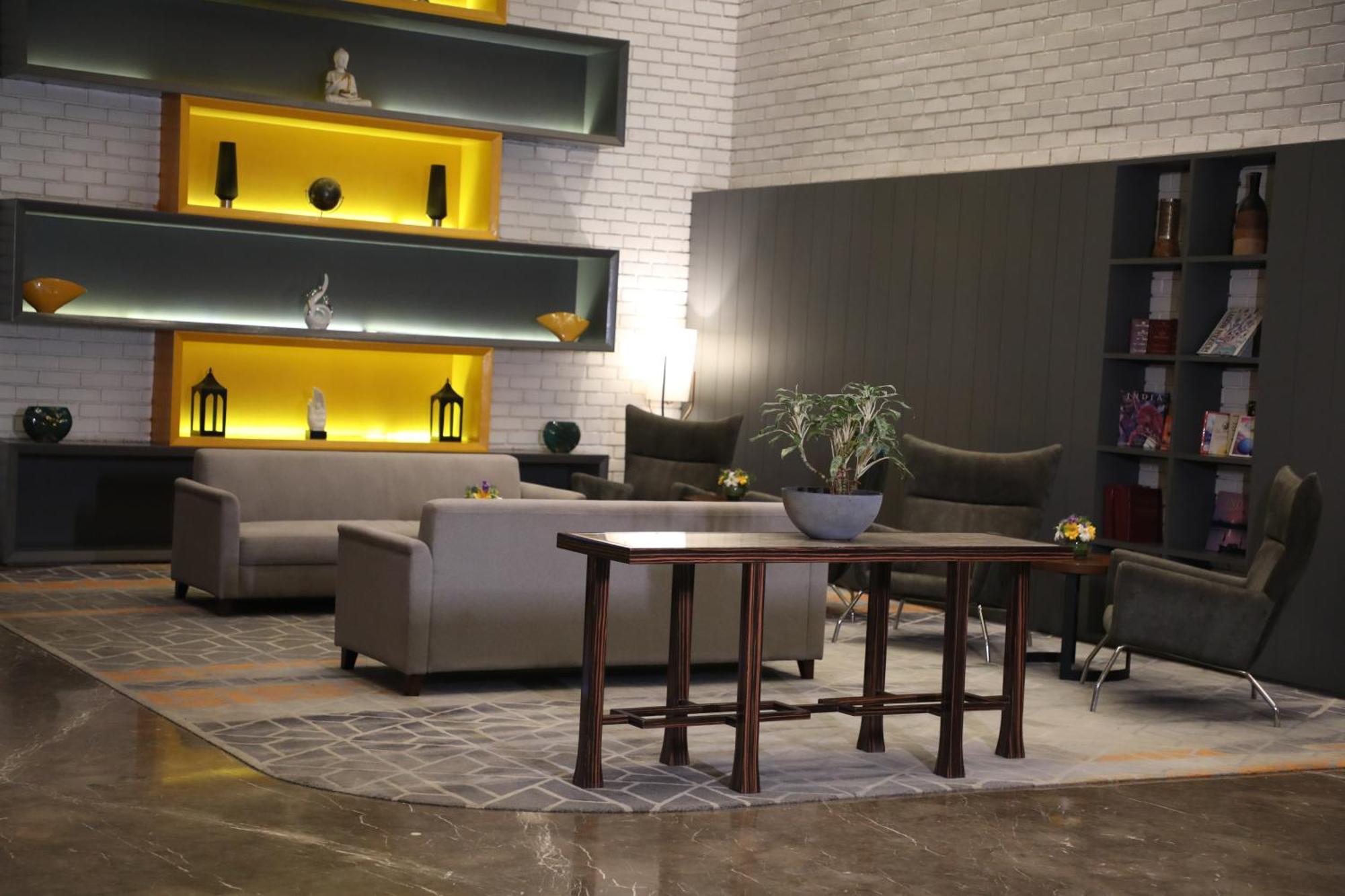 The Elite Narasapura, A Member Of Radisson Individuals Hotell Exteriör bild
