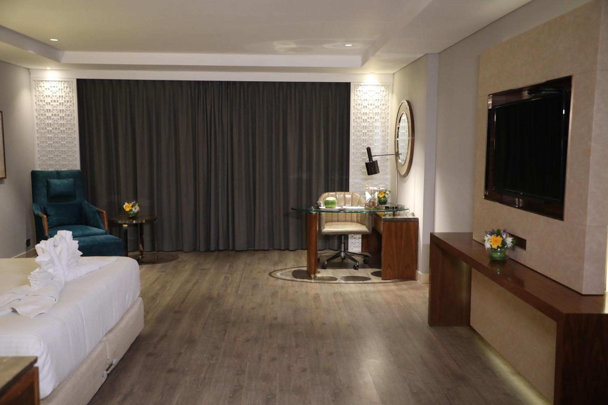 The Elite Narasapura, A Member Of Radisson Individuals Hotell Exteriör bild