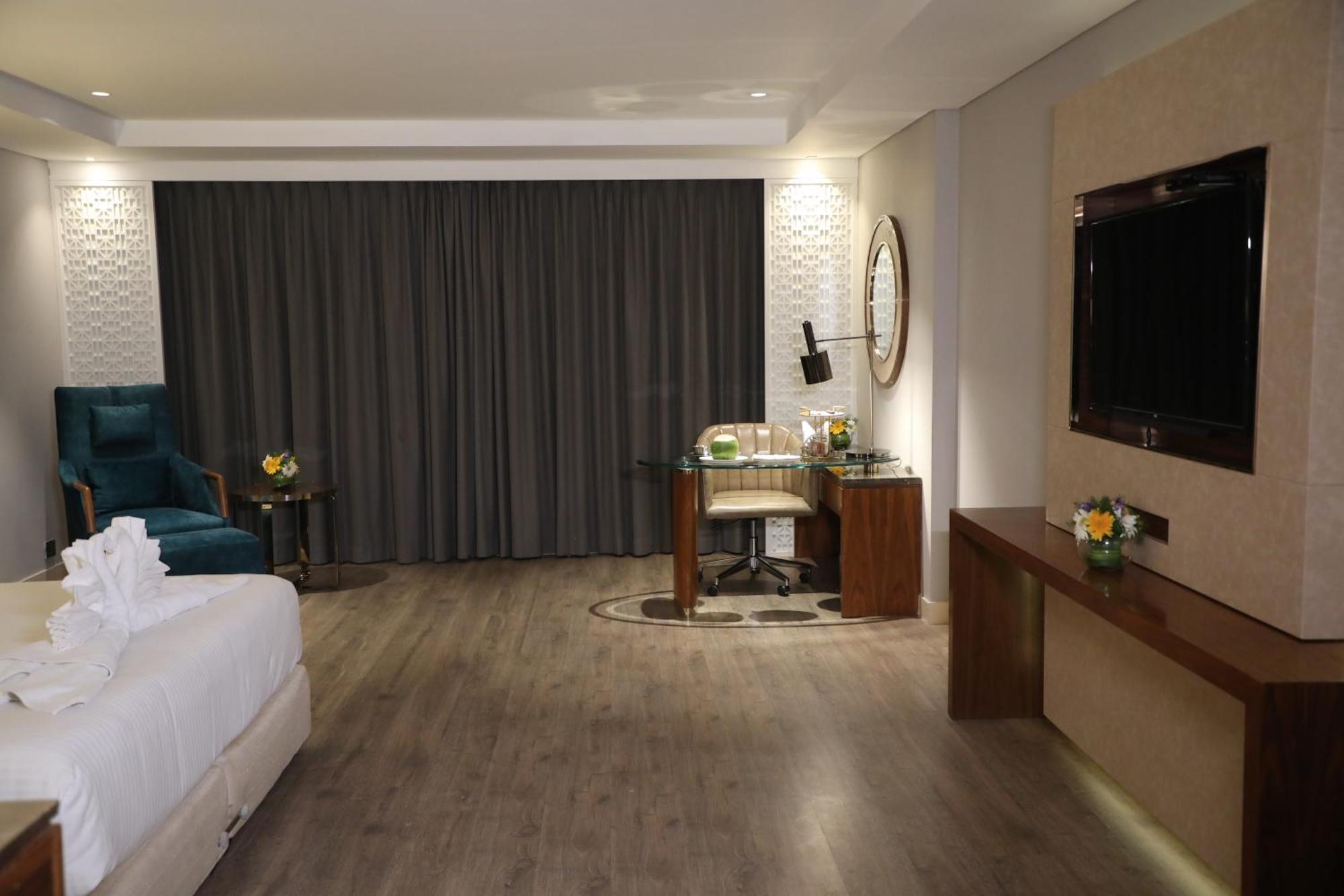 The Elite Narasapura, A Member Of Radisson Individuals Hotell Exteriör bild