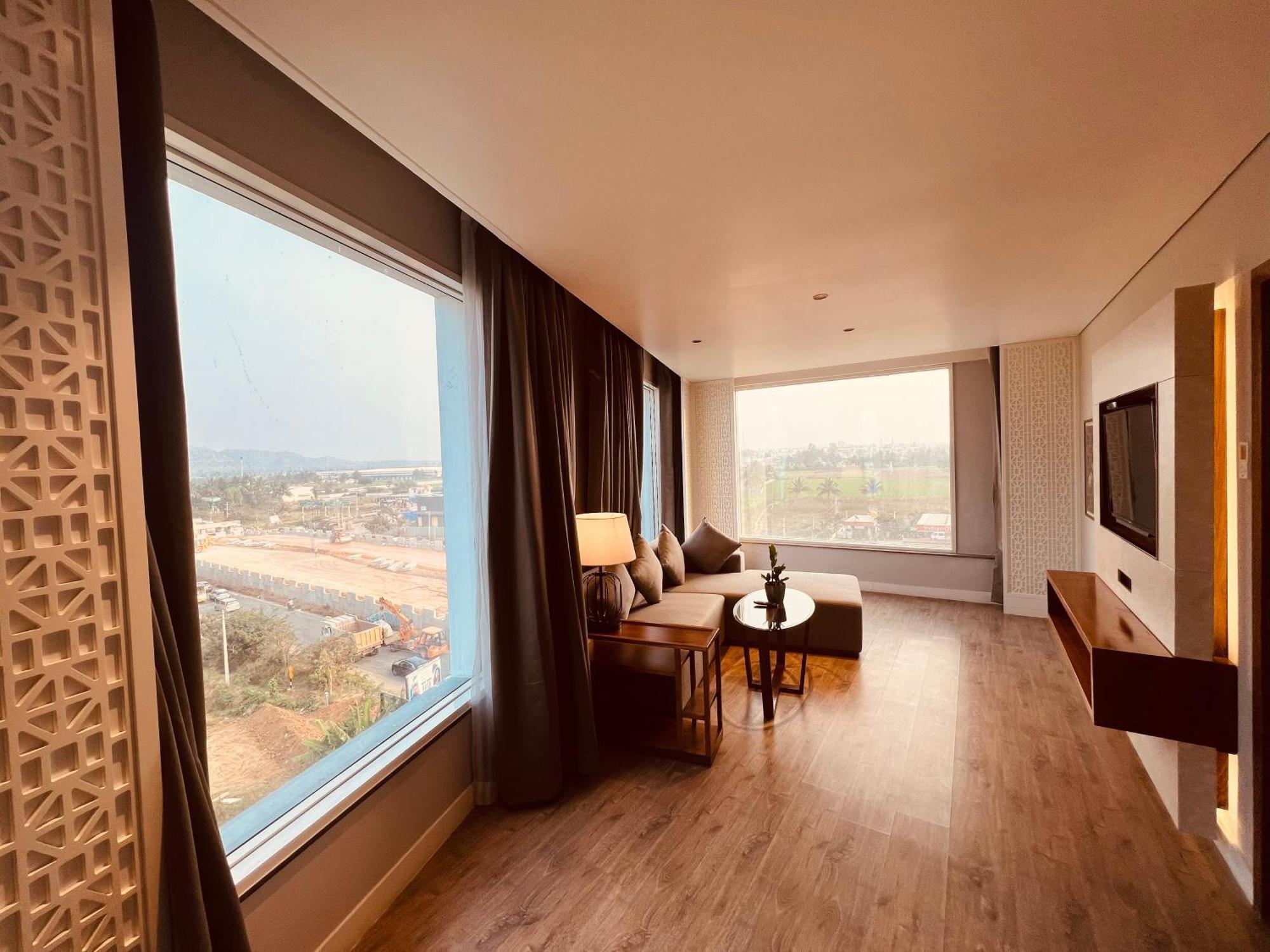 The Elite Narasapura, A Member Of Radisson Individuals Hotell Exteriör bild